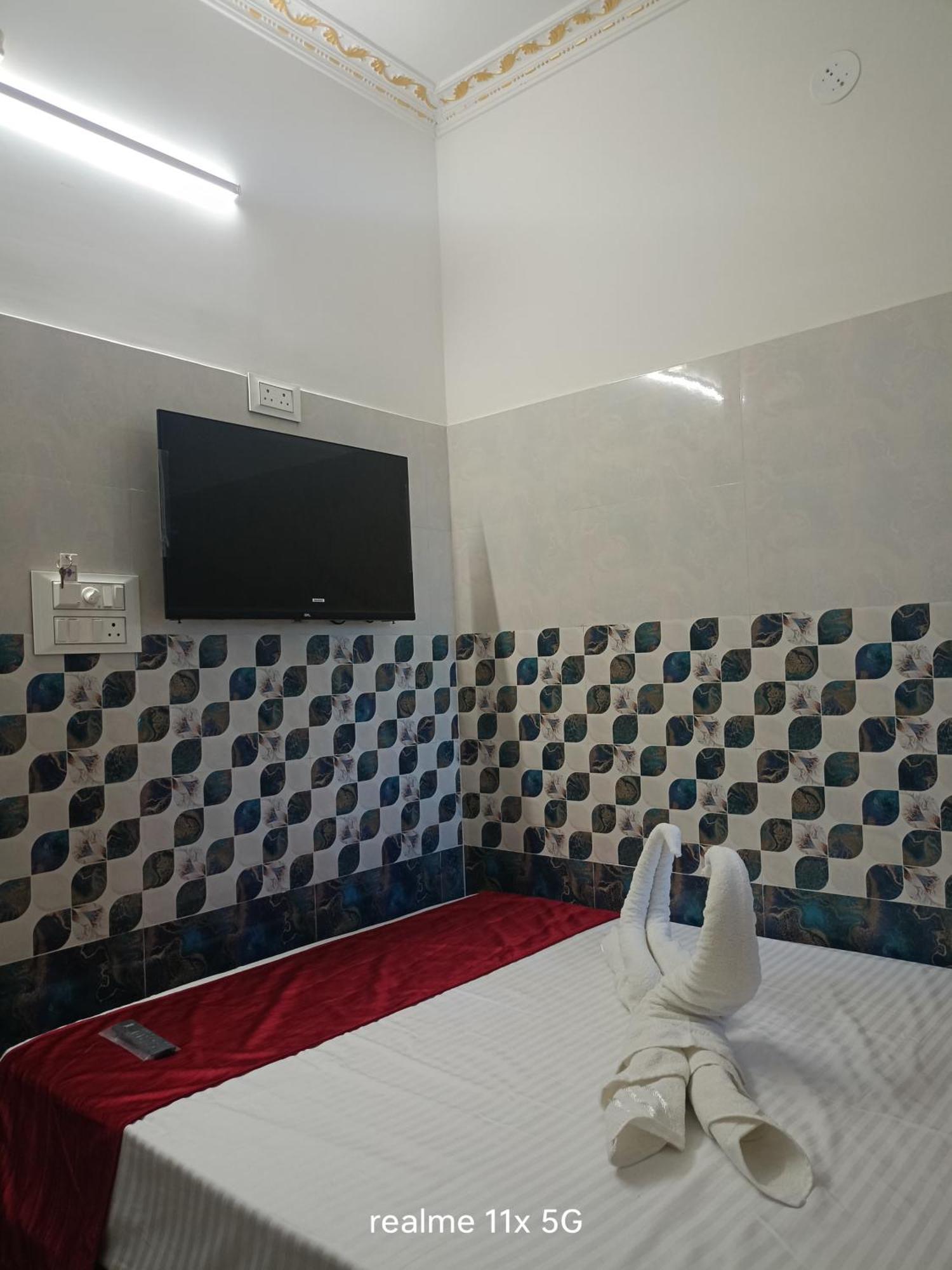 Hotel Trupti Residency プリ エクステリア 写真